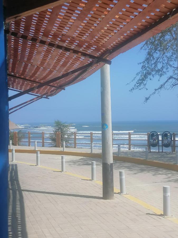 Hospedaje Restaurante El Hombre Puerto Chicama Exterior foto