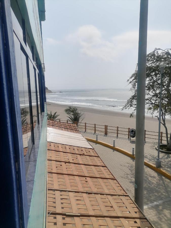 Hospedaje Restaurante El Hombre Puerto Chicama Exterior foto